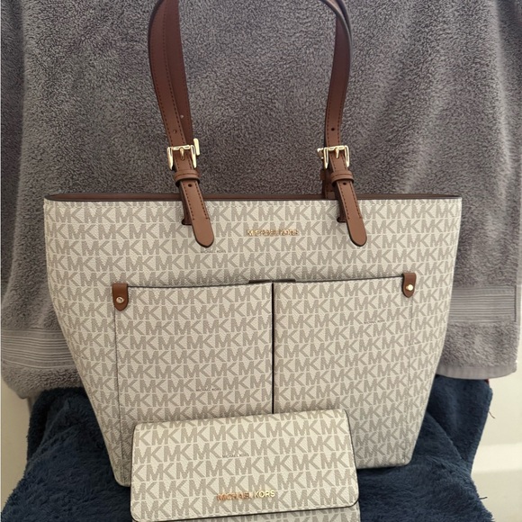 Michael Kors Handbags - Michael Kors Tan and Cream Signature Tote with Wallet